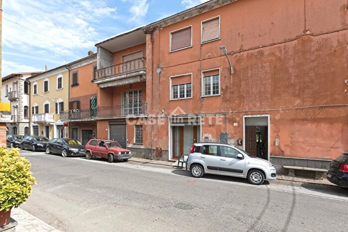 Appartamento con 5 locali in vendita in Via della Stazione, Viterbo