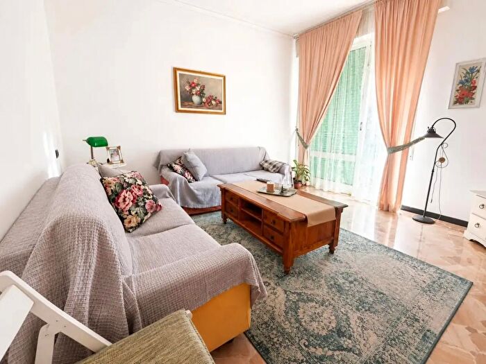 Appartamento con 5 locali in vendita in Le Antonio Ed Edelina Devoto, Chiavari