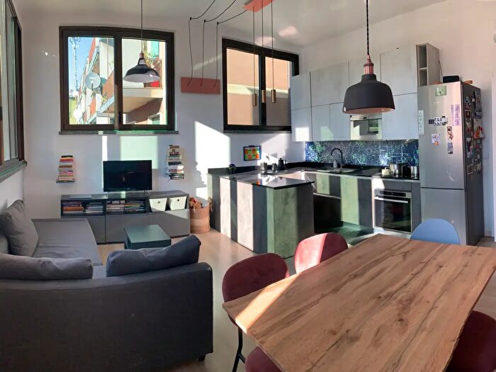 Appartamento trilocale in vendita in Via Privata Tanaro, Milano