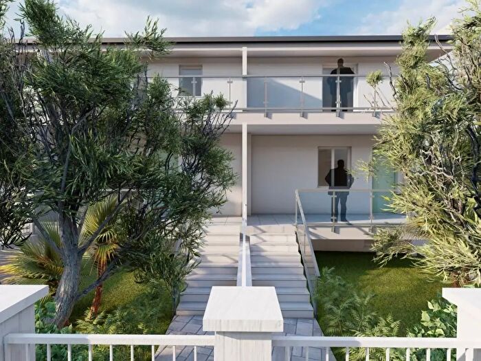 Casa quadrilocale in vendita in Loc Sanguinario, Montepaone