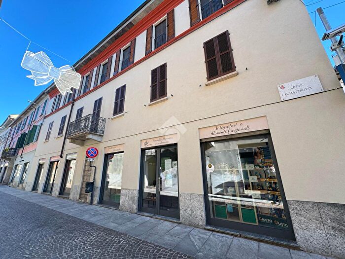 Appartamento quadrilocale in vendita in Corso GMatteotti, Oleggio