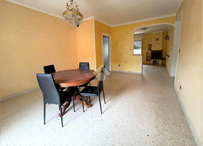 Appartamento trilocale in vendita in Via Aldo Moro, Ischia Di Castro