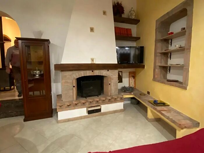 Appartamento con 5 locali in vendita in Carrara