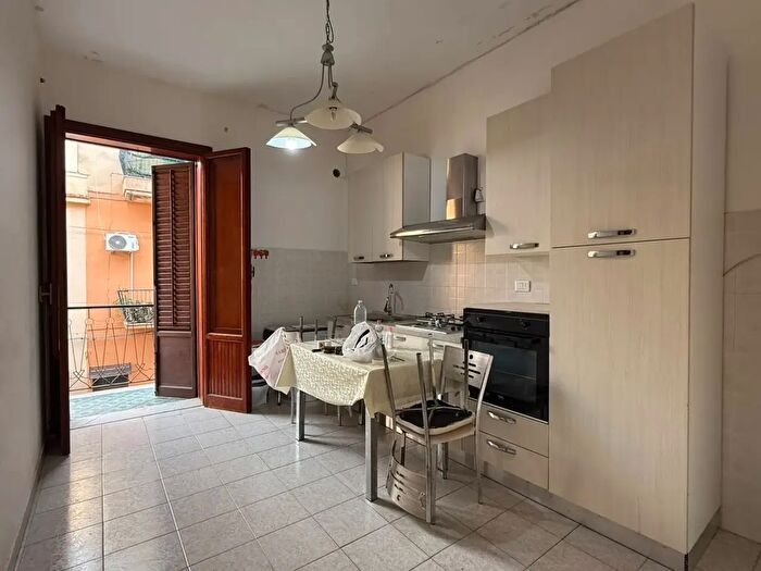Appartamento trilocale in vendita in Via Giacomo Rossini, Bagheria