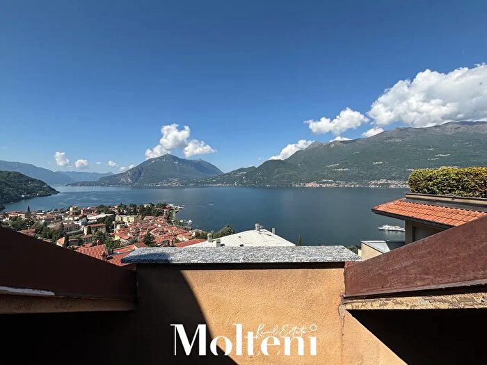 Appartamento trilocale in vendita in Via Lezzeno, Bellano