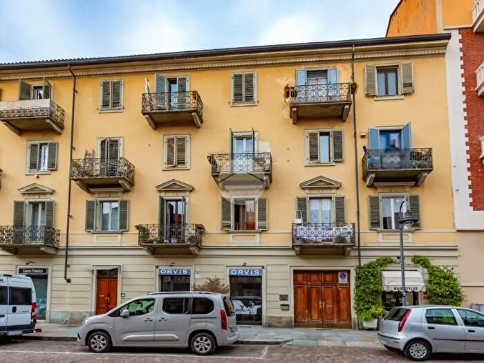 Appartamento quadrilocale in vendita in Via Errico Giachino, Torino