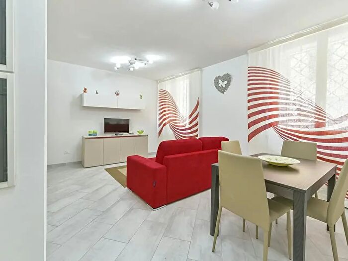 Appartamento bilocale in vendita in Viale Francesco Redi, Firenze