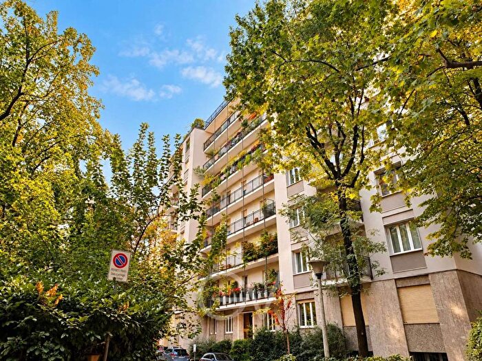 Appartamento quadrilocale in affitto in Via della Moscova, Moscova, Milano
