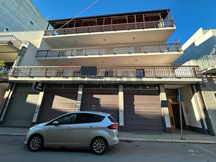 Appartamento con 5 locali in vendita in Via Cianciaruso, Noicattaro