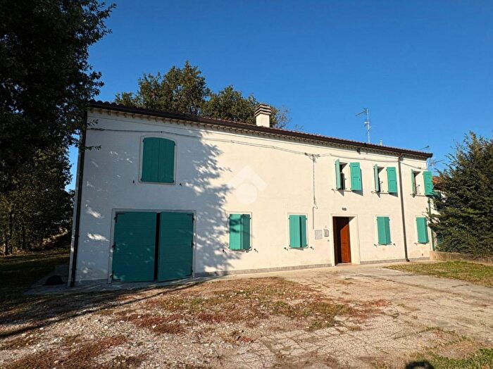 Casa con 9 locali in vendita in Via Codebelli, Concordia Sulla Secchia