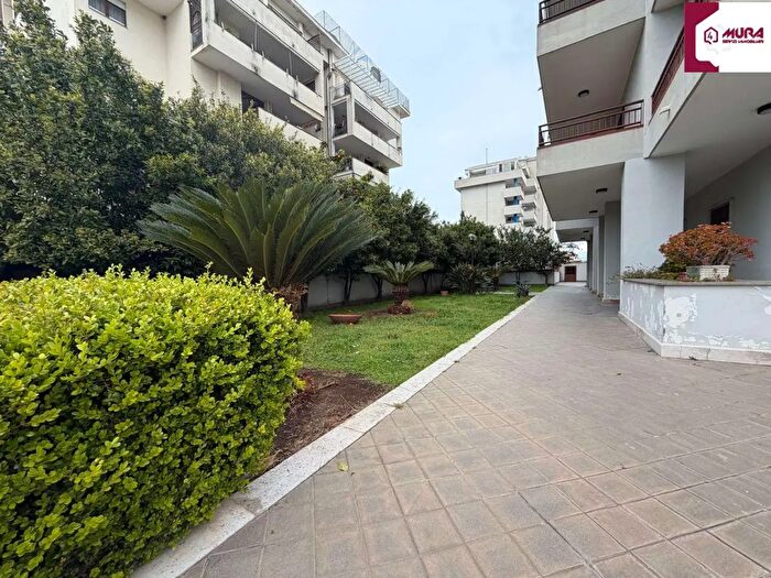 Appartamento trilocale in affitto in Aversa