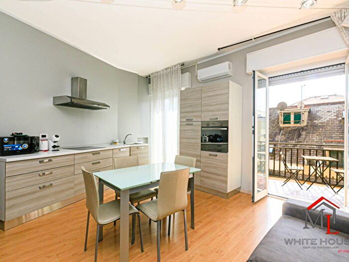 Appartamento quadrilocale in affitto in Via Alfredo d'Andrade, Sestri Ponente, Genova