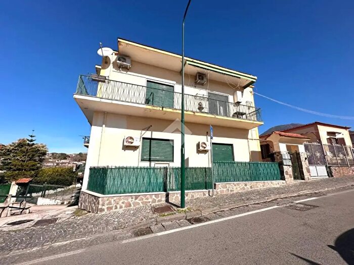 Appartamento bilocale in vendita in Via Dr Francesco Coscia, Torre Del Greco