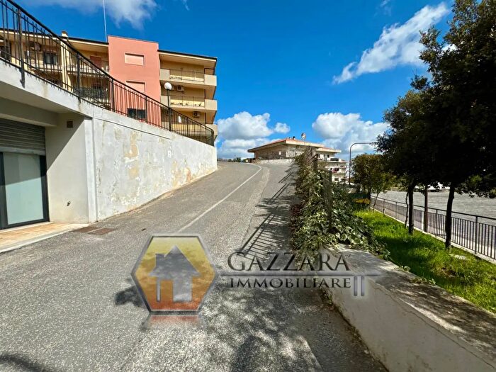 Appartamento con 5 locali in vendita in Via Antonello da Messina, Palazzolo Acreide