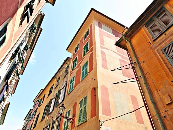 Appartamento trilocale in affitto in Via dei Revello, Centro Storico, Chiavari