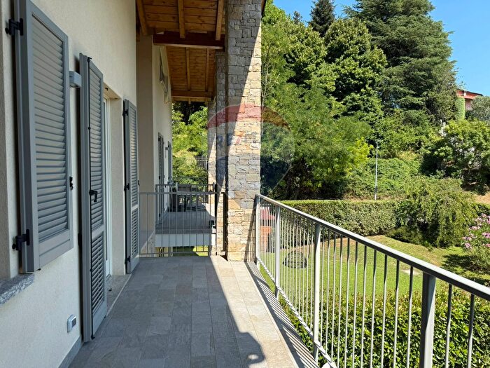 Appartamento quadrilocale in vendita in San Francesco, Monguzzo