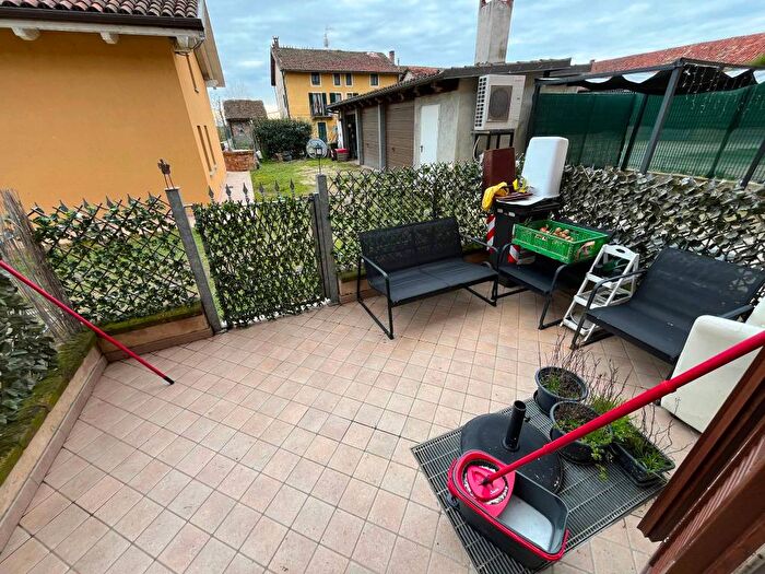 Appartamento bilocale in affitto in Strada dei Finigialdi, Zona Periferica, Chieri