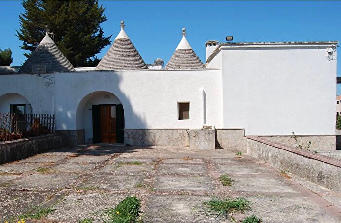 Casa con 11 locali in vendita in Via Mottola, Martina Franca