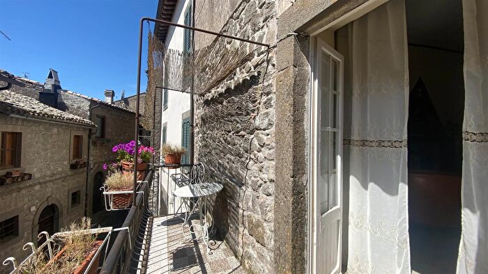 Casa con 6 locali in vendita in Via XXIV Maggio Montefiascone, Montefiascone