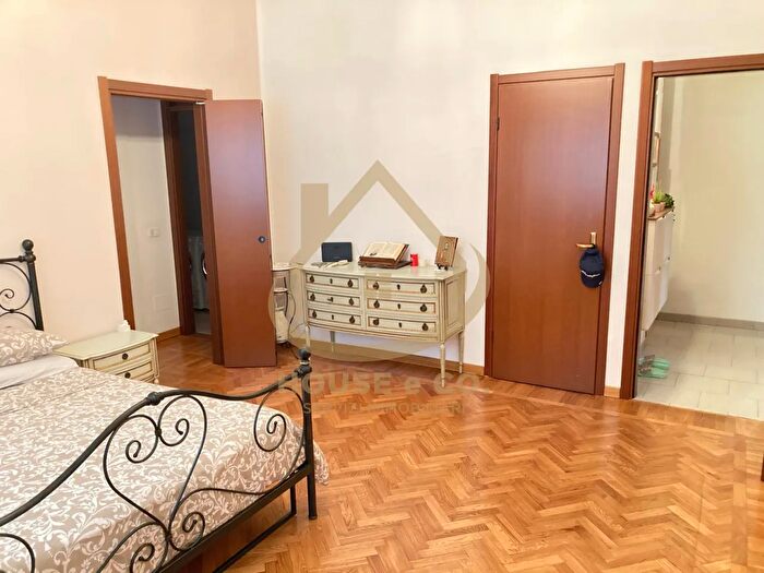 Appartamento quadrilocale in vendita in Vigevano Centro, Vigevano