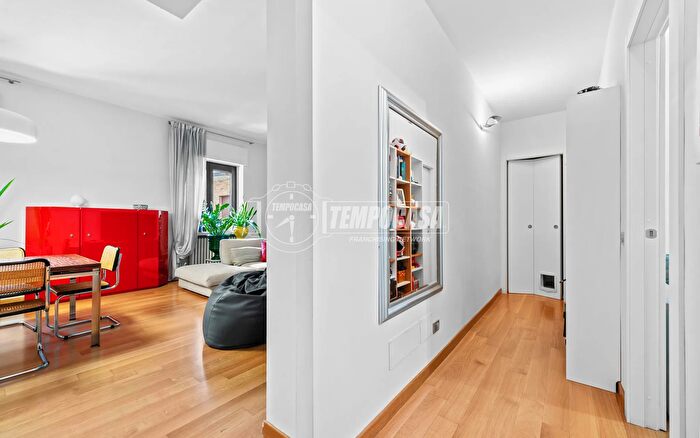 Appartamento quadrilocale in vendita in Via Rodolfo Carabelli B, Milano