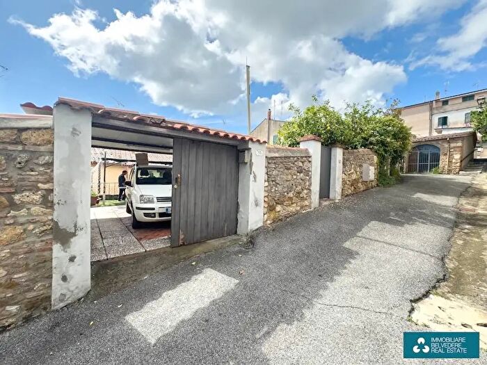 Appartamento quadrilocale in vendita in Rosignano Marittimo