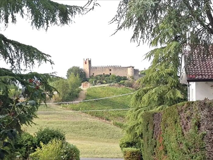 Casa trilocale in vendita in Carpaneto Piacentino