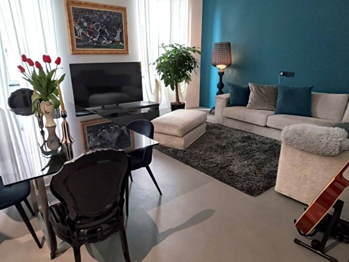 Appartamento trilocale in affitto in Via Melchiorre Gioia, Piazza Solferino, Torino