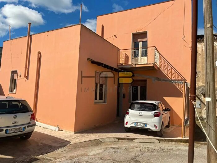 Casa trilocale in vendita in Valderice