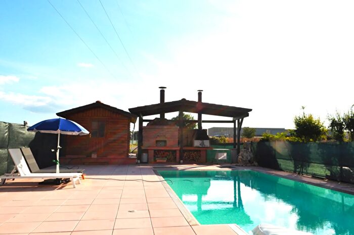 Casa con 8 locali in vendita in Via Molino Rosso Imola, Imola