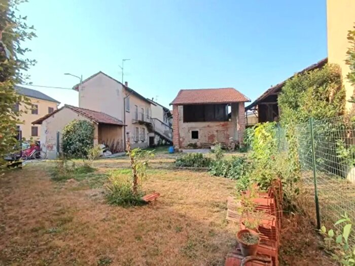 Casa quadrilocale in vendita in Via Sant'Ambrogio, Robecco Sul Naviglio