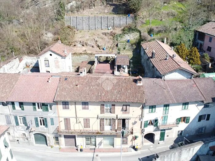 Appartamento trilocale in vendita in Via G Mazzini, Gavi