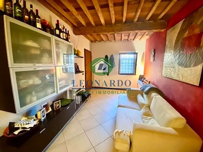 Appartamento trilocale in vendita in Pescia