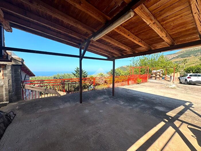 Casa con 5 locali in vendita in Via Cozzo di Nora, Altavilla Milicia