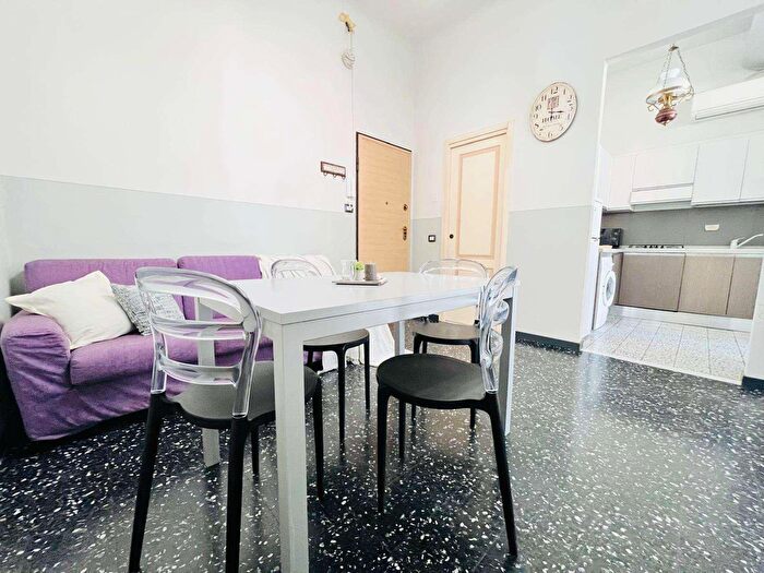 Appartamento trilocale in vendita in Cristoforo Colombo, Diano Marina