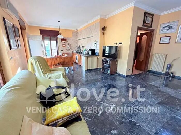 Appartamento trilocale in vendita in Via Pietro Lusetti, Roma