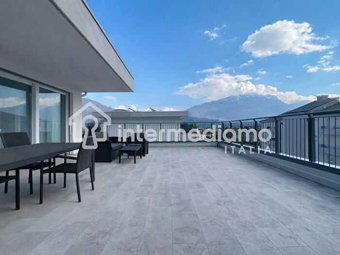 Appartamento quadrilocale in vendita in Riva Del Garda