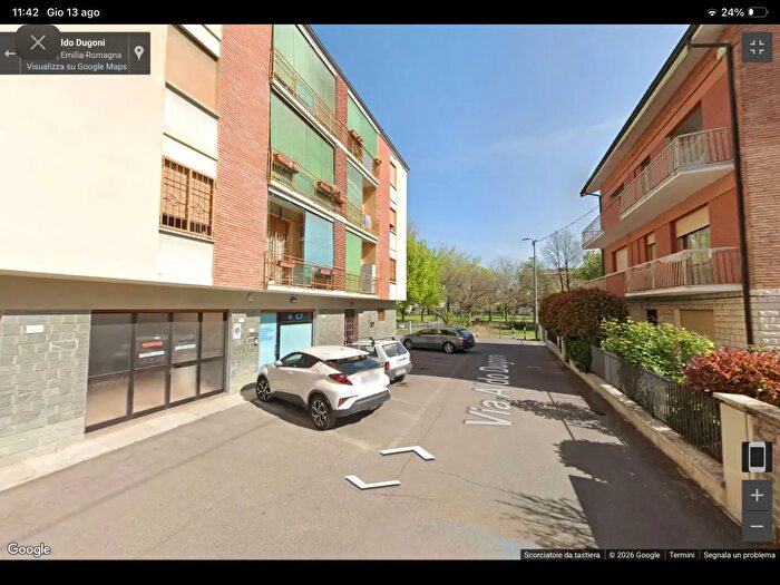 Appartamento con 5 locali in affitto in Via Dugoni, Modena