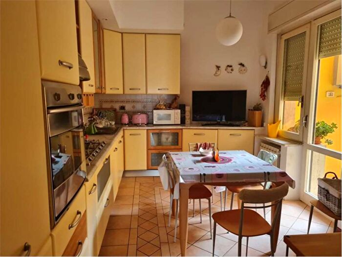 Appartamento con 5 locali in affitto in Via Mameli, Centro, Perugia