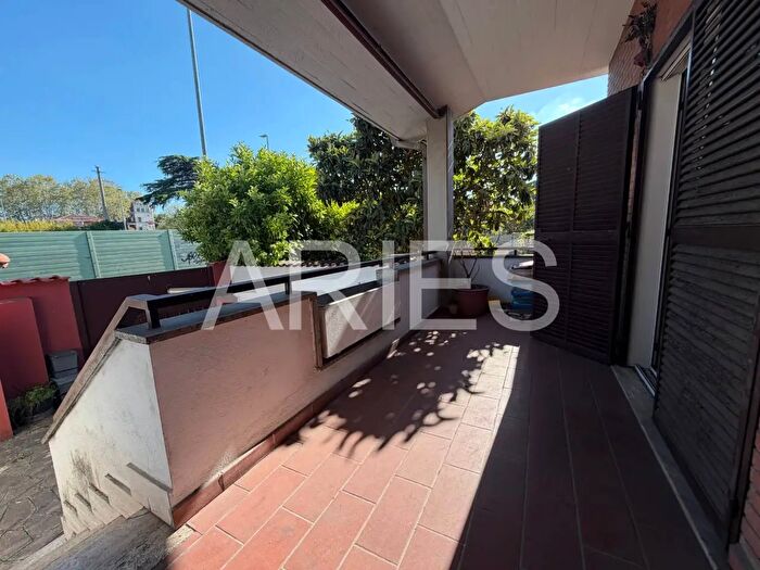 Casa con 5 locali in vendita in Viale dei Romagnoli, Roma