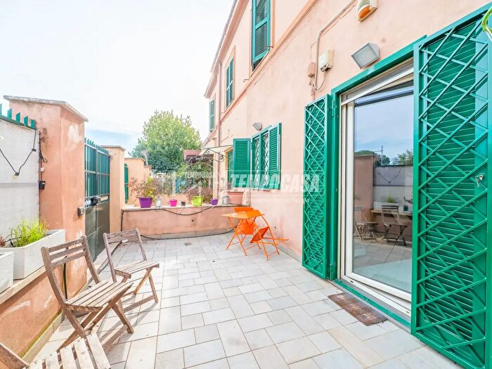 Casa bilocale in vendita in Via dellAcqua Felice, Roma