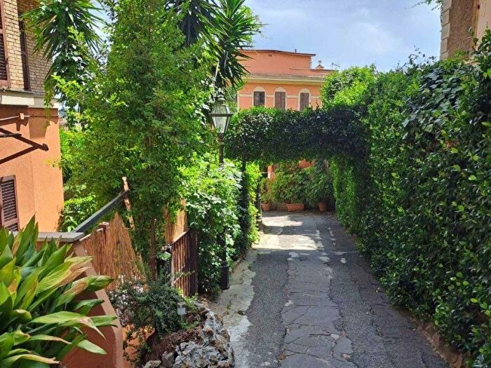 Appartamento monolocale in affitto in Via Nicola Fabrizi, Trastevere, Roma