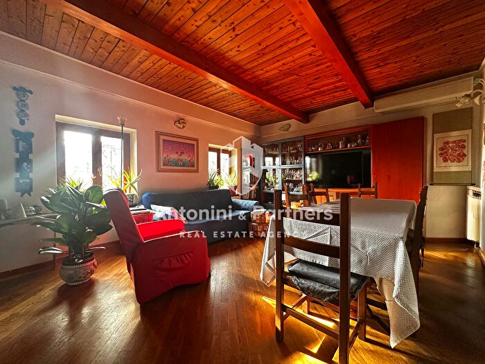 Appartamento quadrilocale in vendita in Todi