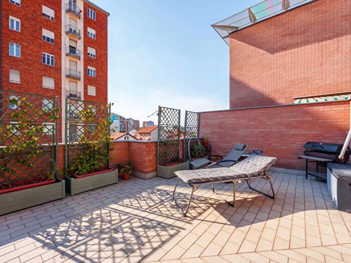 Appartamento quadrilocale in vendita in Via Alfonso Badini Confalonieri, Torino