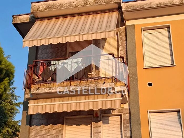 Appartamento bilocale in affitto in Via BVisconti, Desenzano Del Garda