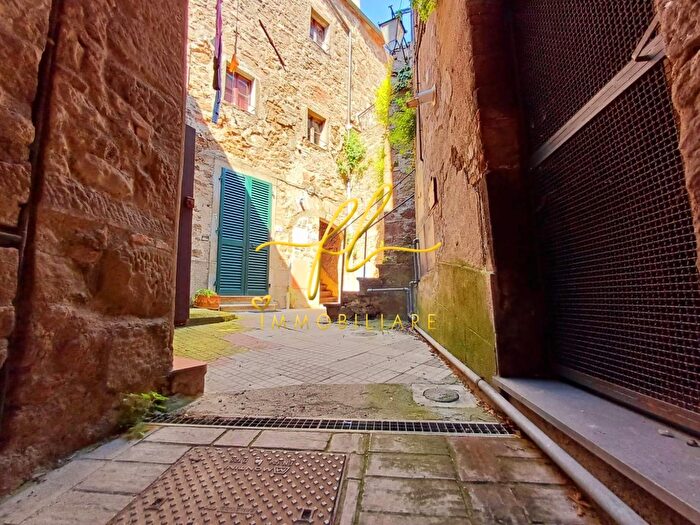 Appartamento bilocale in vendita in Montecatini Val Di Cecina