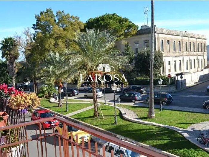Appartamento con 5 locali in vendita in Piazza Risorgimento, Melendugno