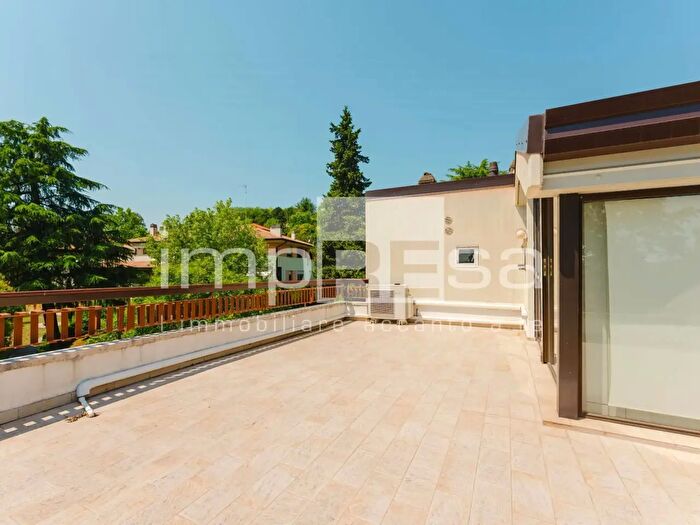 Appartamento con 5 locali in vendita in Via Tiepolo, Conegliano
