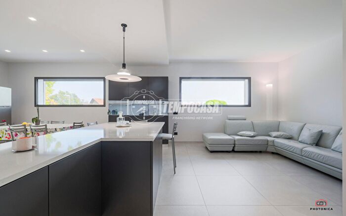 Casa quadrilocale in vendita in Via San Giovanni, Misano Adriatico