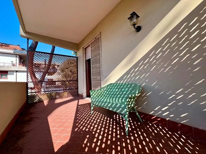 Appartamento con 5 locali in vendita in Massa